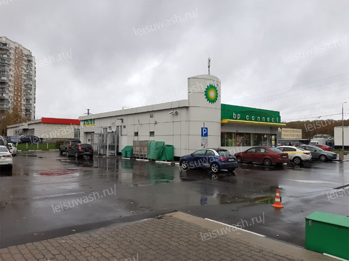 The Leisuwash 360 Car Washing Machine is installed at the filling station in Moscow, Russia