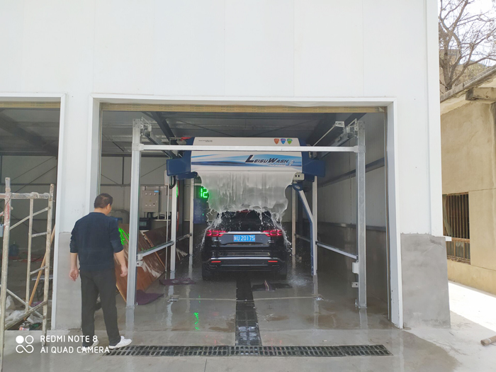 The 360 car wash machine was delivered to the Chunhua County Water Affairs Company in Xianyang City, Shaanxi Province